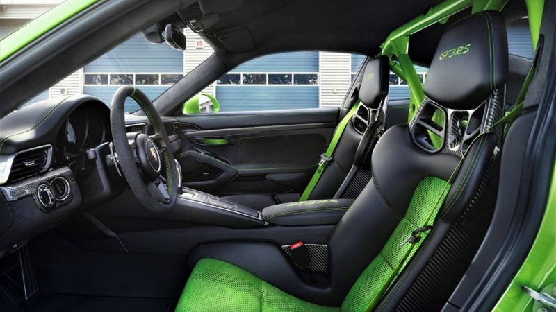 Illustration for article titled The 2018 Porsche 911 GT3 RS Now Gets 520 HP From Its Naturally Aspirated Flat Six